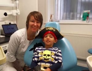 children's dentist in north london, Monika and child